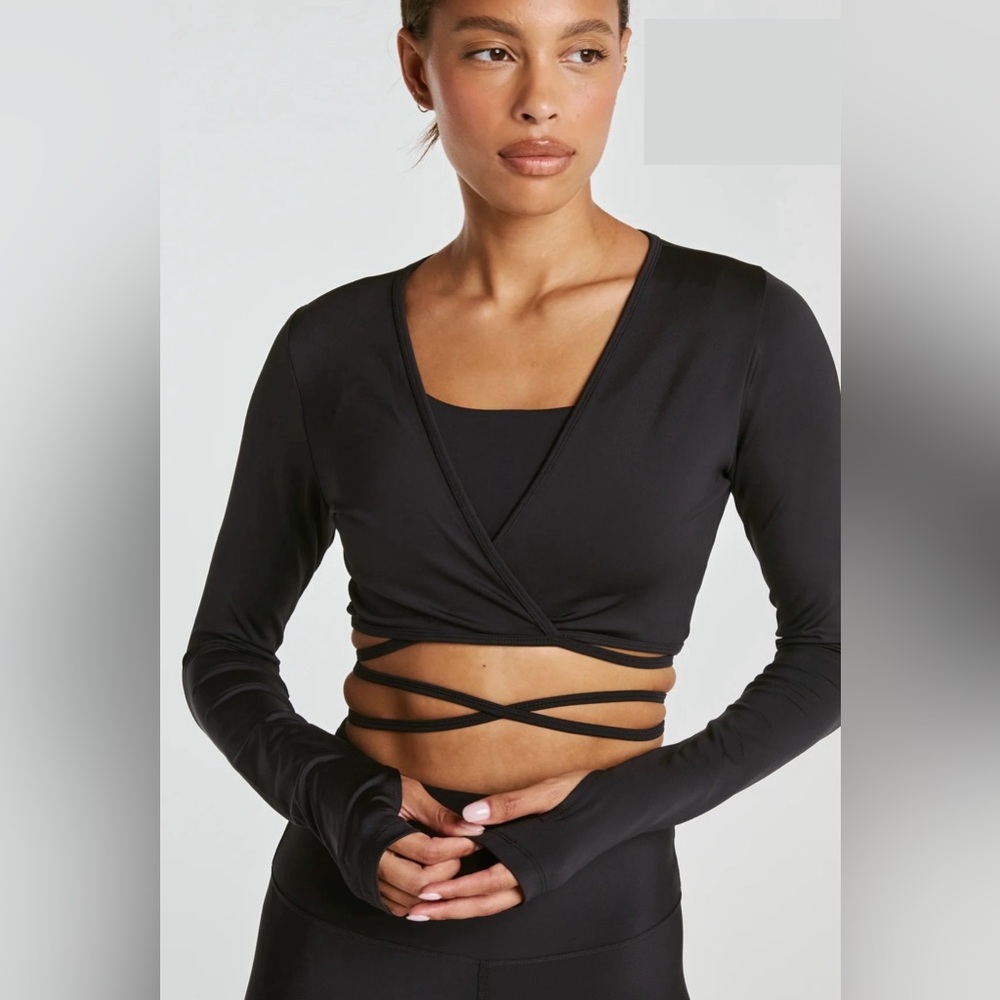 Year Of Ours - Wrap Long Sleeve Top -Black- Size M NWT- - Absolutely Stunning!